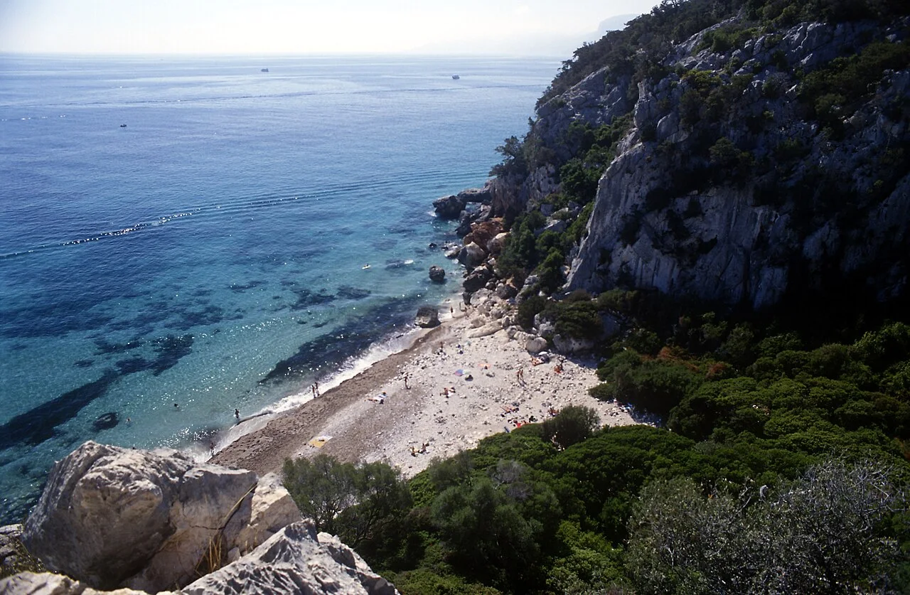 Spiagge di Cala Gonone: Palmasera, Cala Fuili e Cala Luna, come scegliere